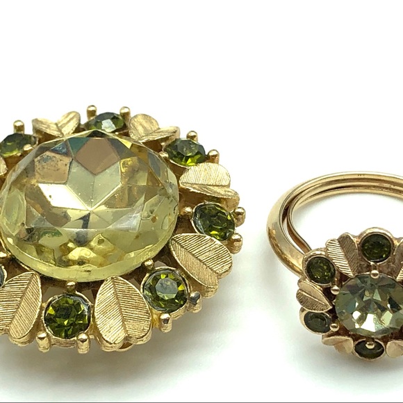 avon peridot ring